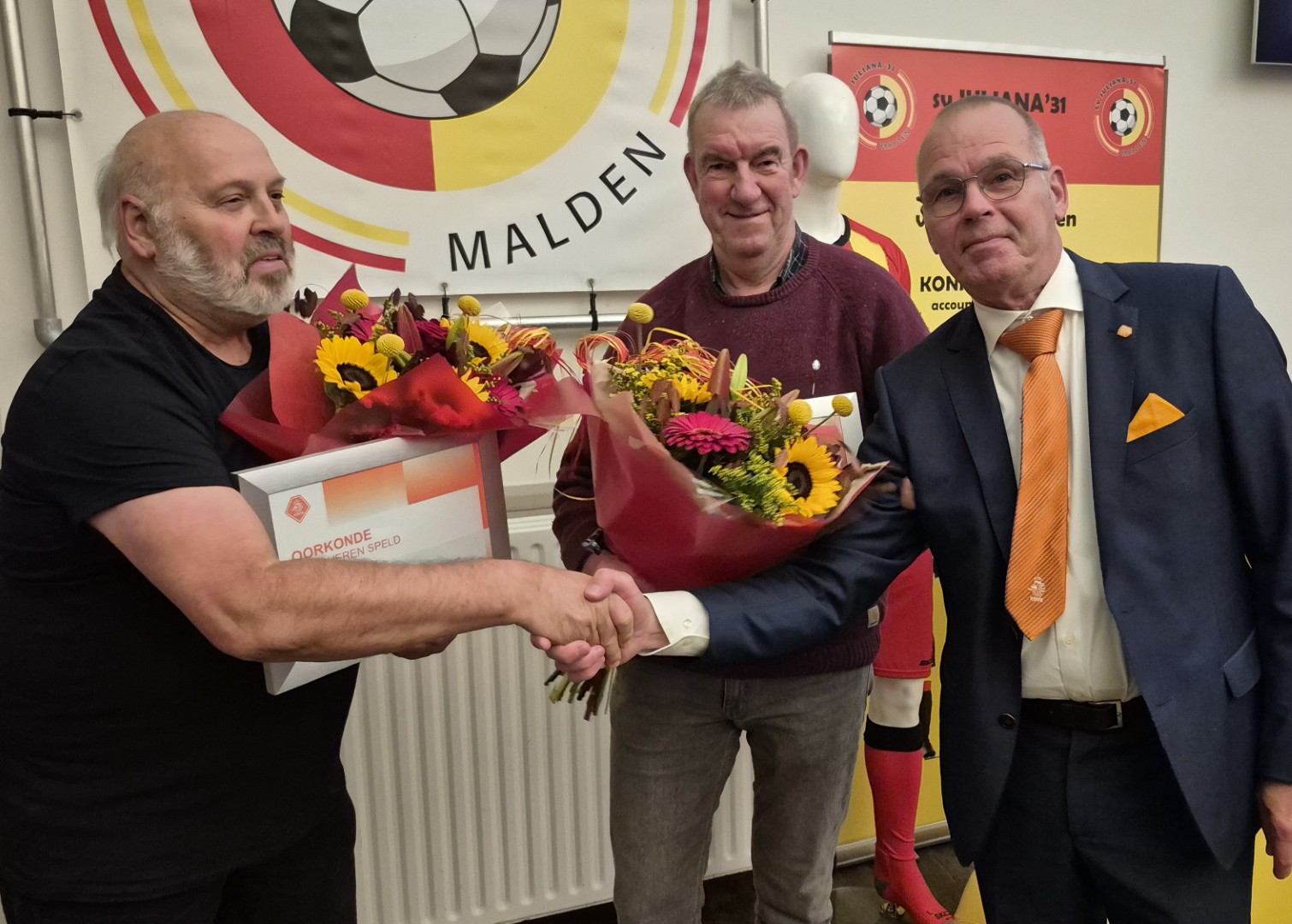 Ferry en Matthee gehuldigd door de KNVB